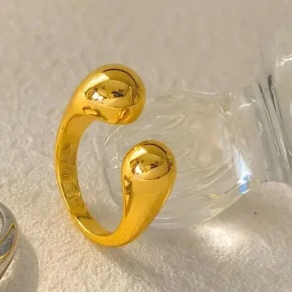 ⭐️#30A Unique Retro Gold Double Bar Ring - Picture 2 of 7